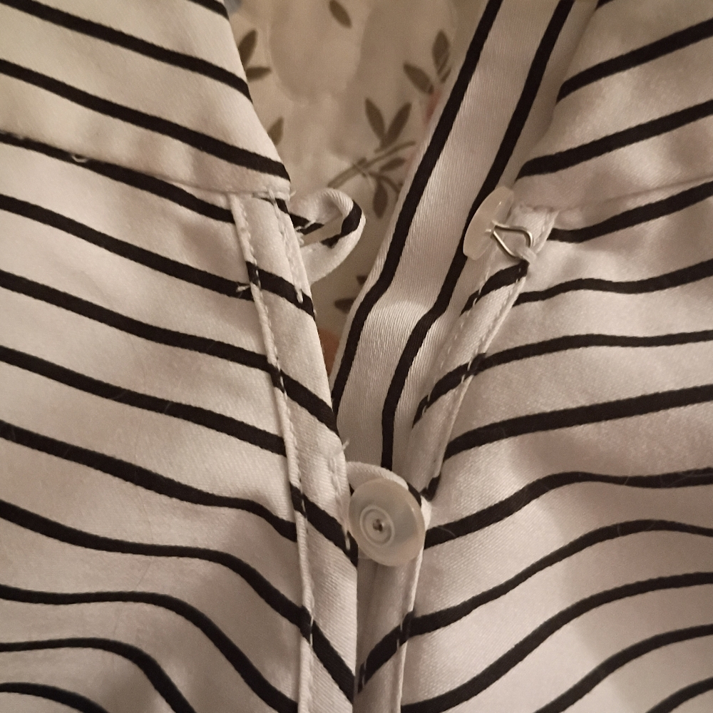 White House Black Market Striped Button Halter Tie Bustier/Top Sz 2 Like New - Picture 12 of 16